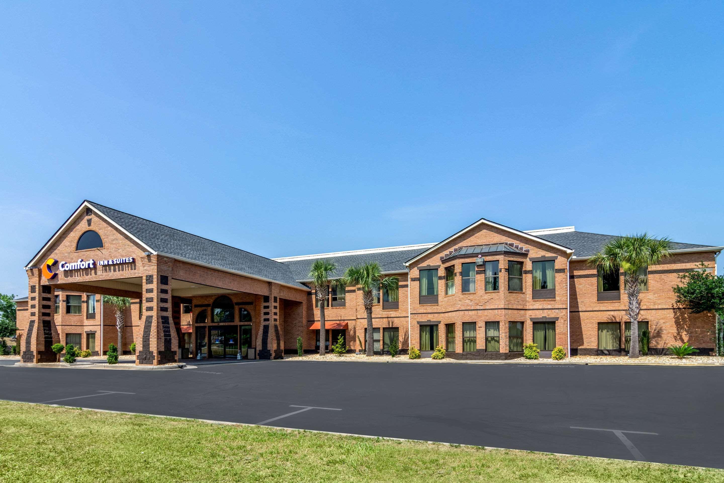 Comfort Inn & Suites Perry National Fairgrounds Area Exterior photo