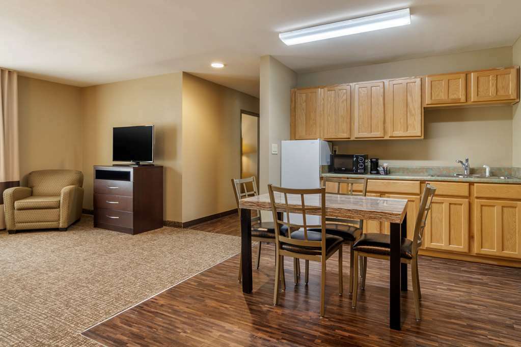 Comfort Inn & Suites Perry National Fairgrounds Area Room photo